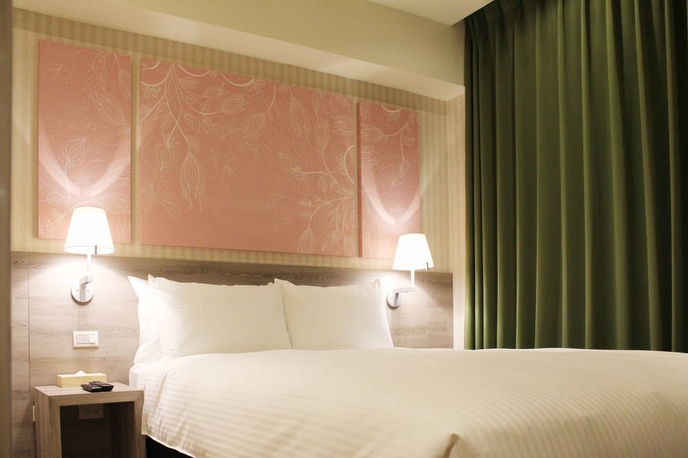 Aeris International Hotel Тайчжун Экстерьер фото