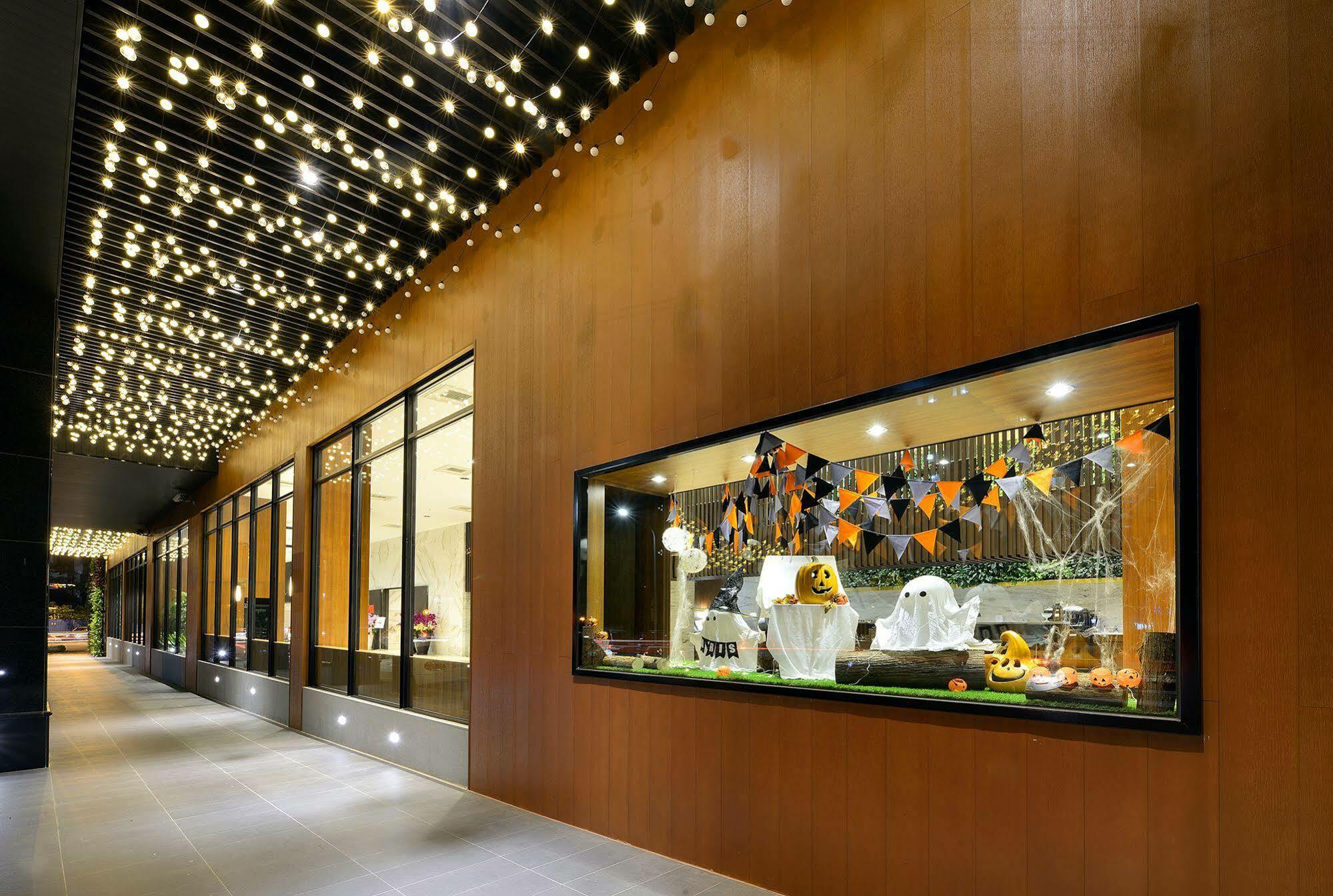 Aeris International Hotel Тайчжун Экстерьер фото